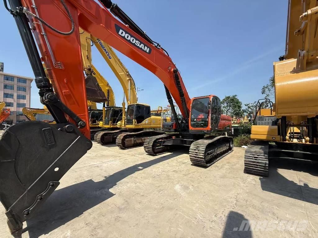 Doosan DX 340 Bagri goseničarji
