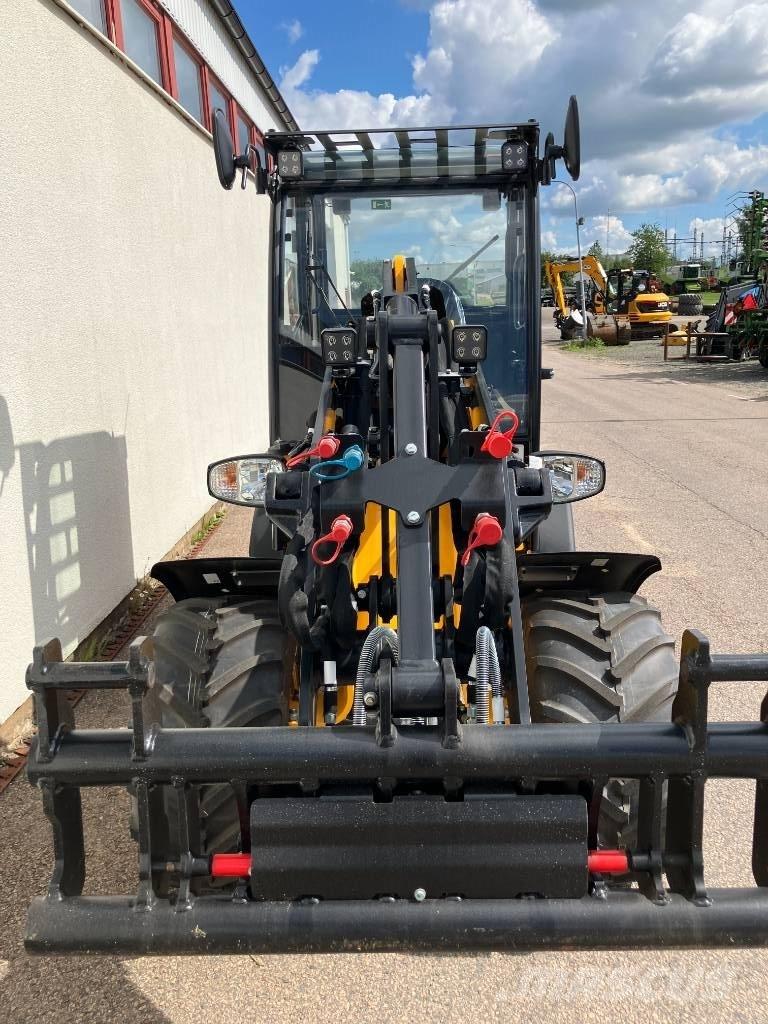 JCB 403 Mini nakladalci