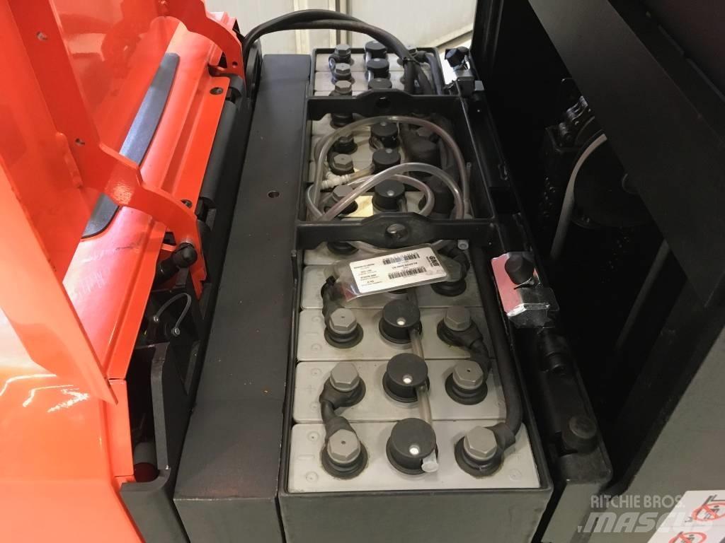 BT Toyota OSE 100 W Srednje dvižni komisionirni viličar