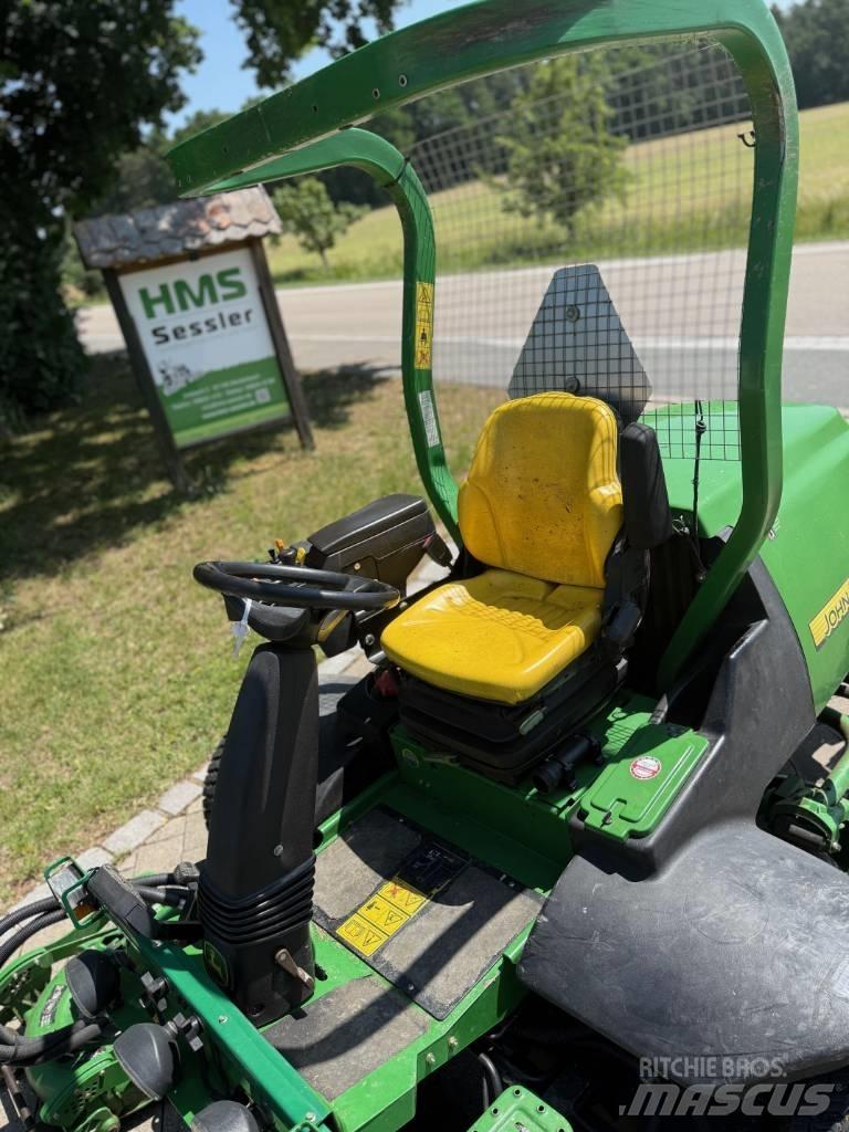 John Deere 8800 Vrtni traktor kosilnice
