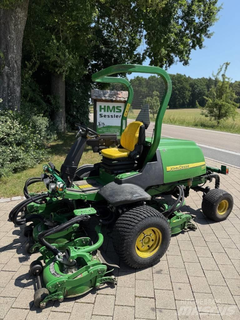 John Deere 8800 Vrtni traktor kosilnice
