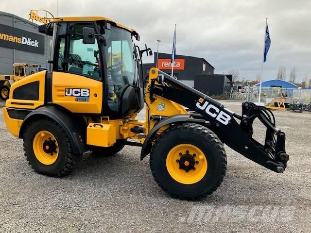 JCB 409 Kolesni nakladalci