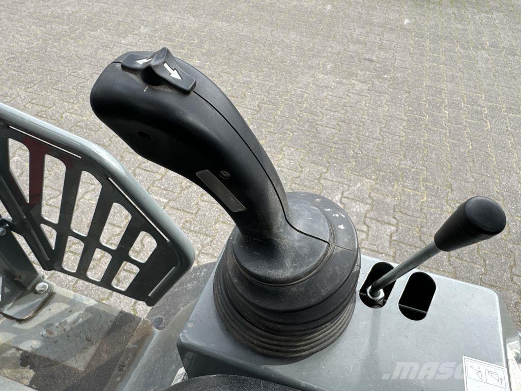 Weidemann 1160 Kolesni nakladalci