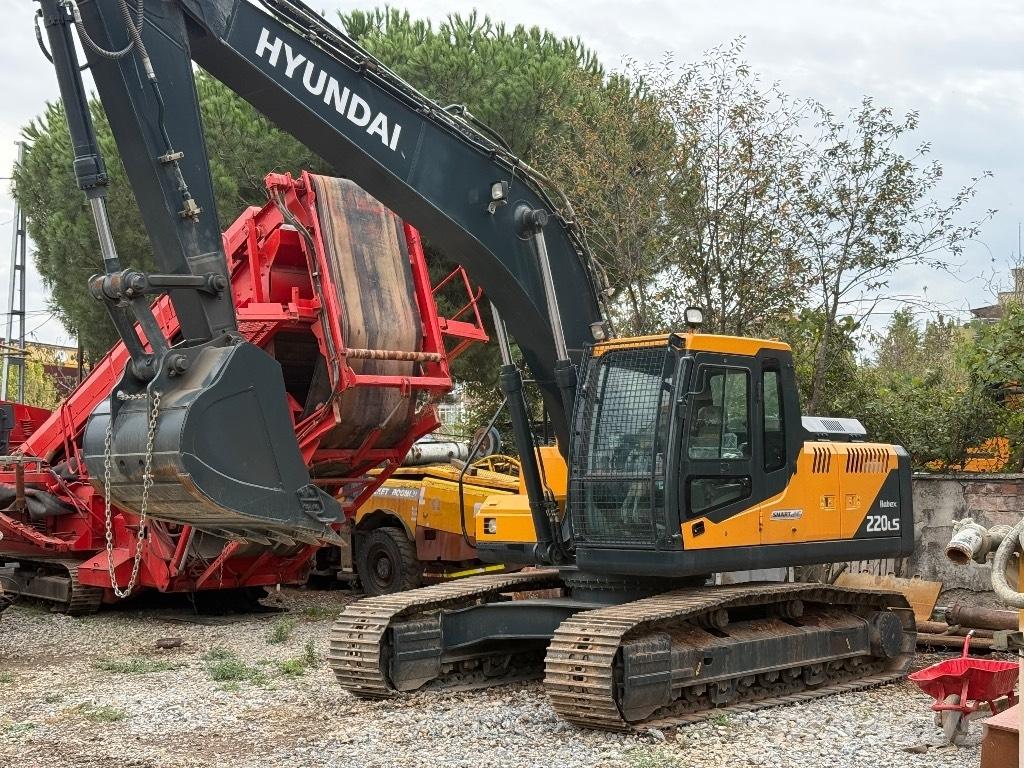 Hyundai Robex 220 LS Bagri goseničarji