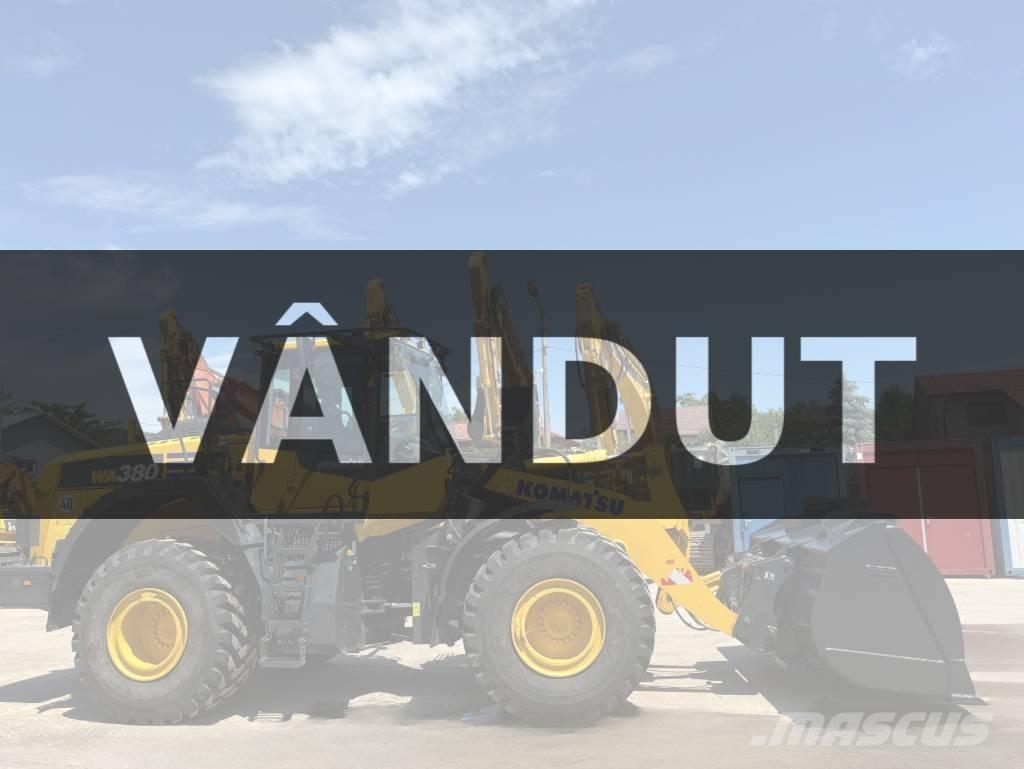 Komatsu WA380-8E0 Kolesni nakladalci