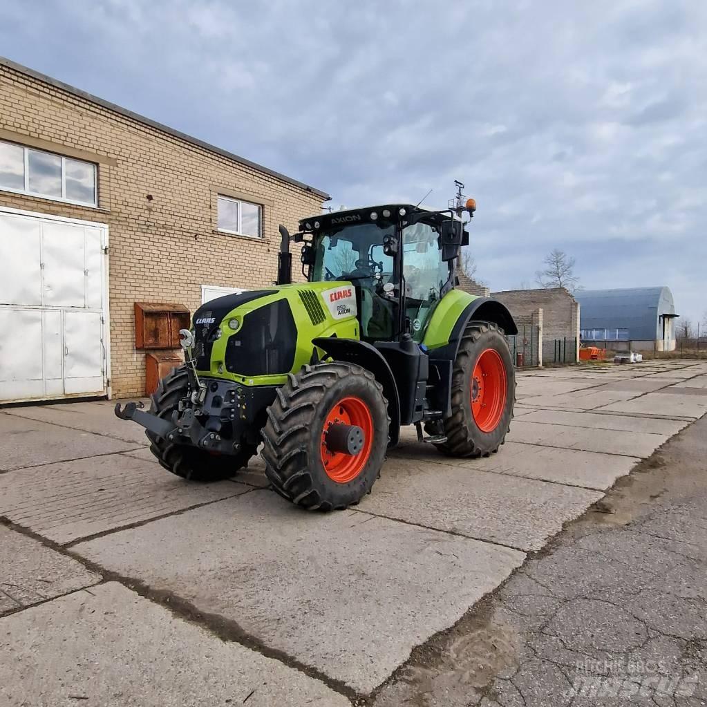 CLAAS Axion 850 Traktorji
