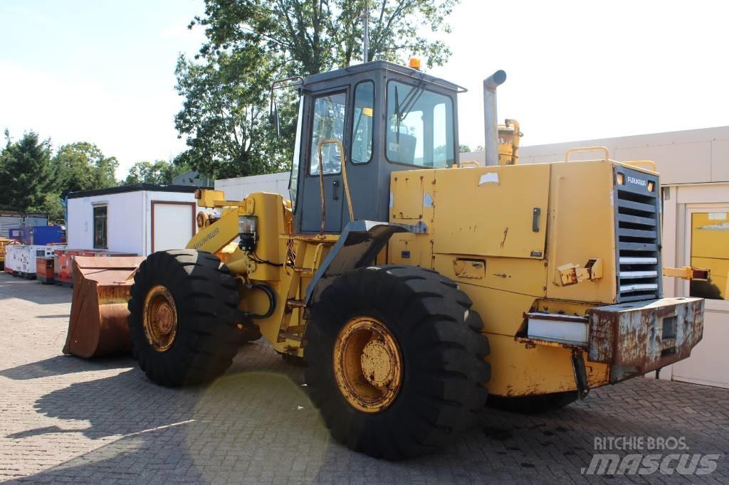 Furukawa 345 Kolesni nakladalci