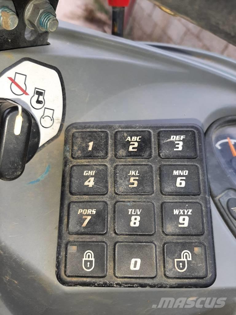 Bobcat E 19 Mini bagri <7t