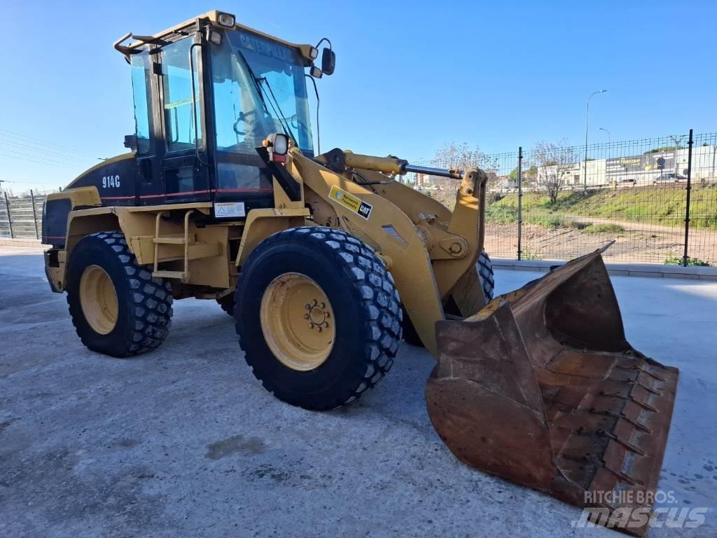 CAT 914 G Kolesni nakladalci