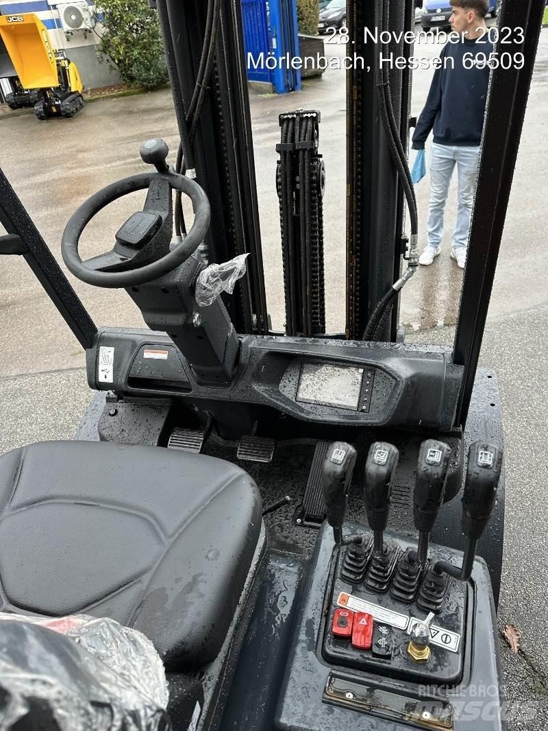 Doosan D30NXS Dizelski viličarji