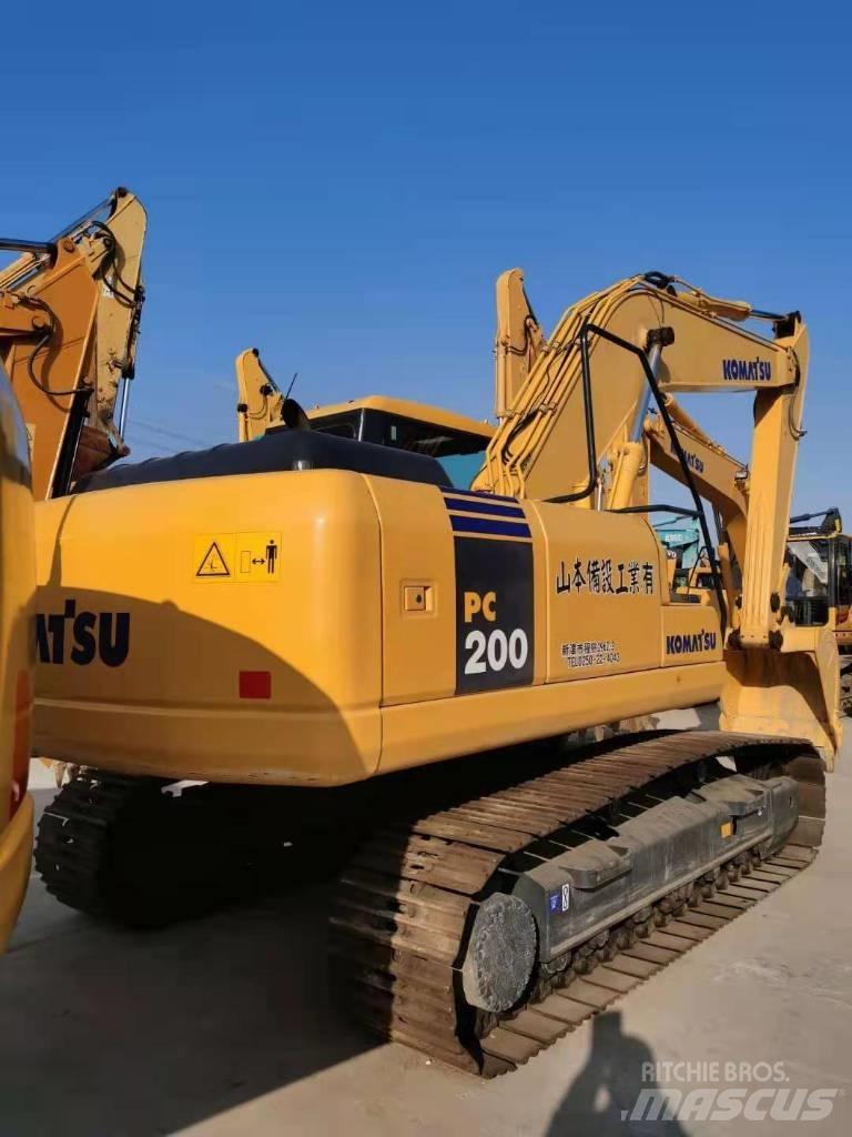Komatsu PC 200-7 Bagri goseničarji