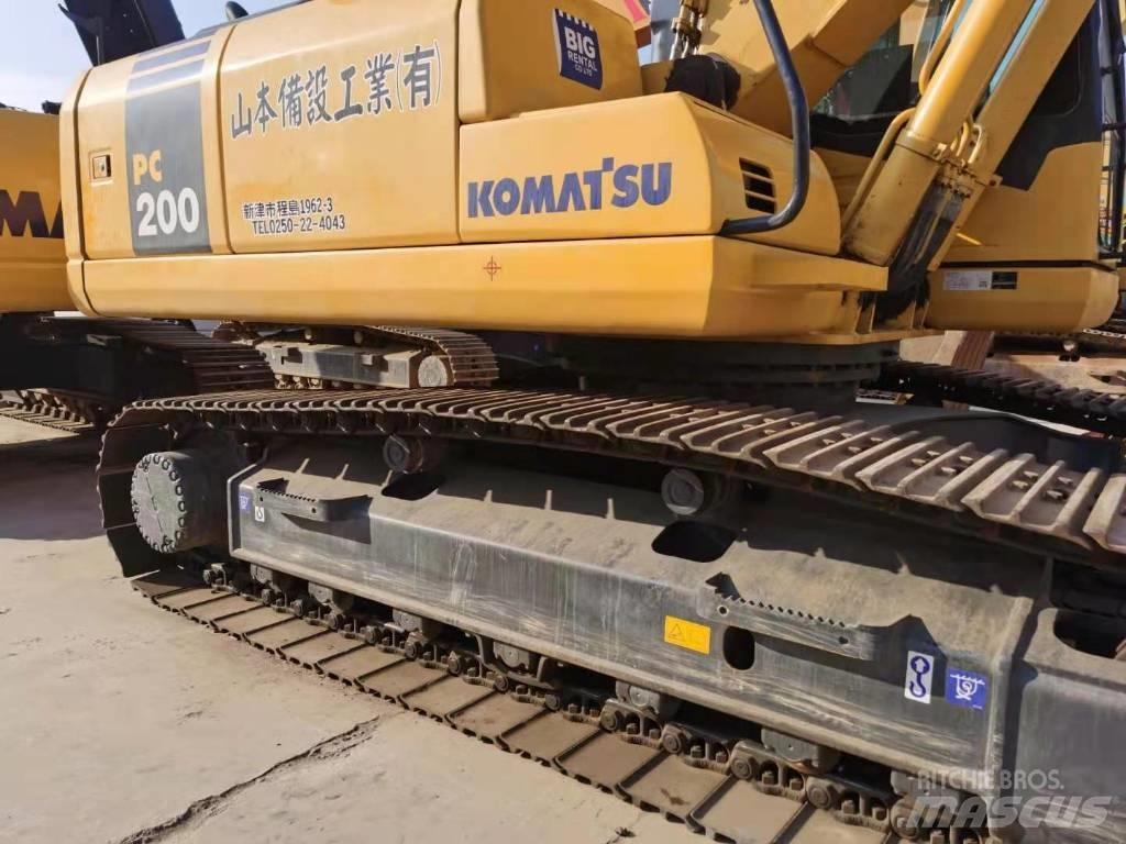 Komatsu PC 200-7 Bagri goseničarji