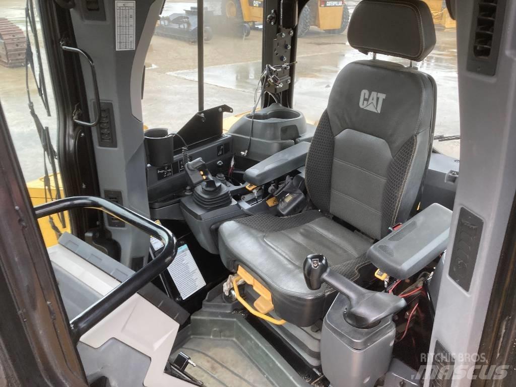 CAT D 6 LGP Buldožerji goseničarji