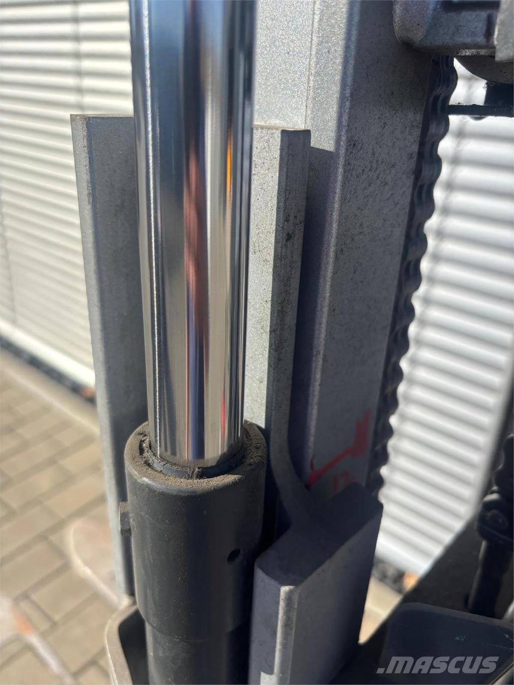 Still EXV12 Samopogonski ročni viličarji