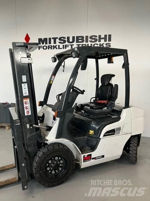 Mitsubishi FD25N3 Dizelski viličarji