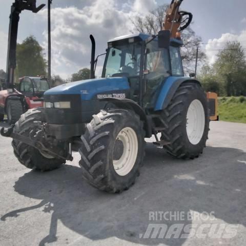 New Holland TM 165 Traktorji