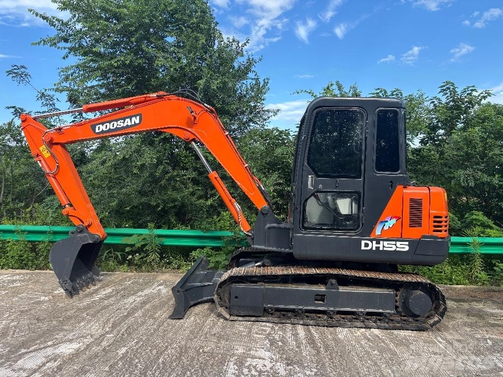 Doosan DH 55 Mini bagri <7t