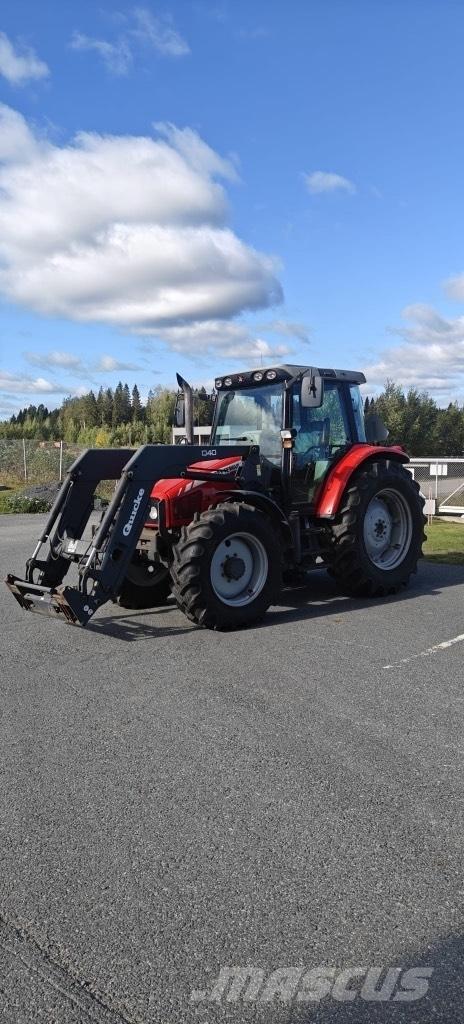 Massey Ferguson 5455 Traktorji