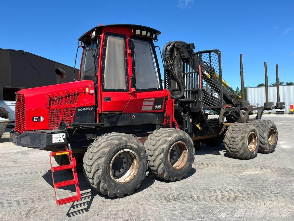 Komatsu 835 Forwarderji