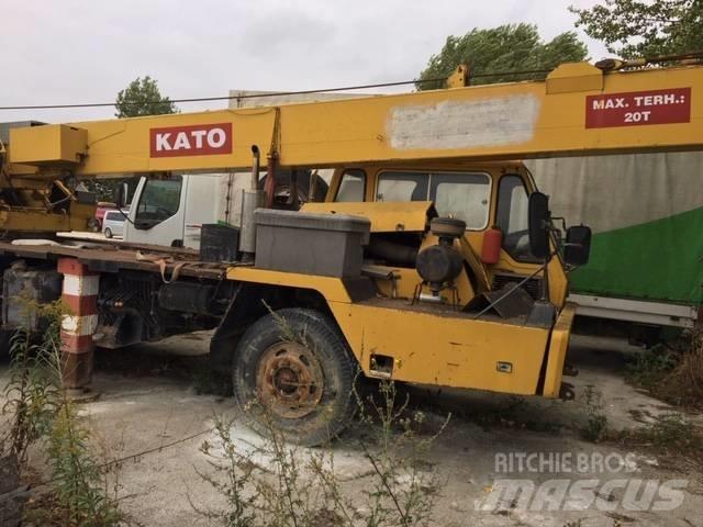Kato KR 20 Avtodvigala