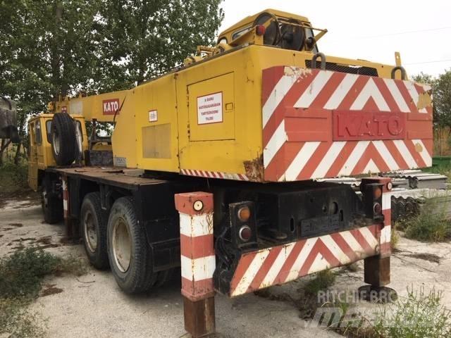 Kato KR 20 Avtodvigala
