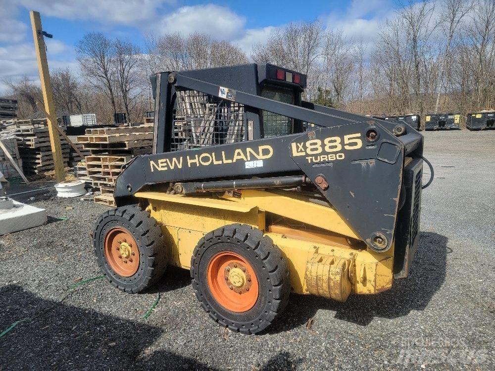 New Holland LX 885 Skid steer mini nakladalci