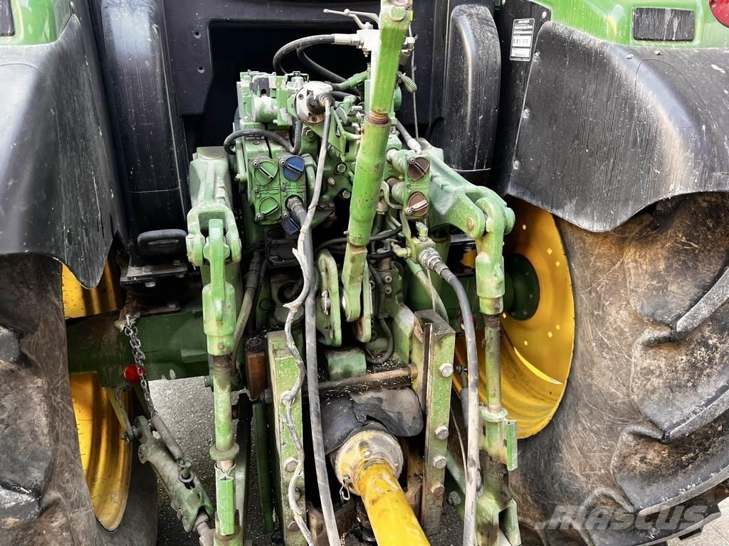 John Deere 6105R Traktorji