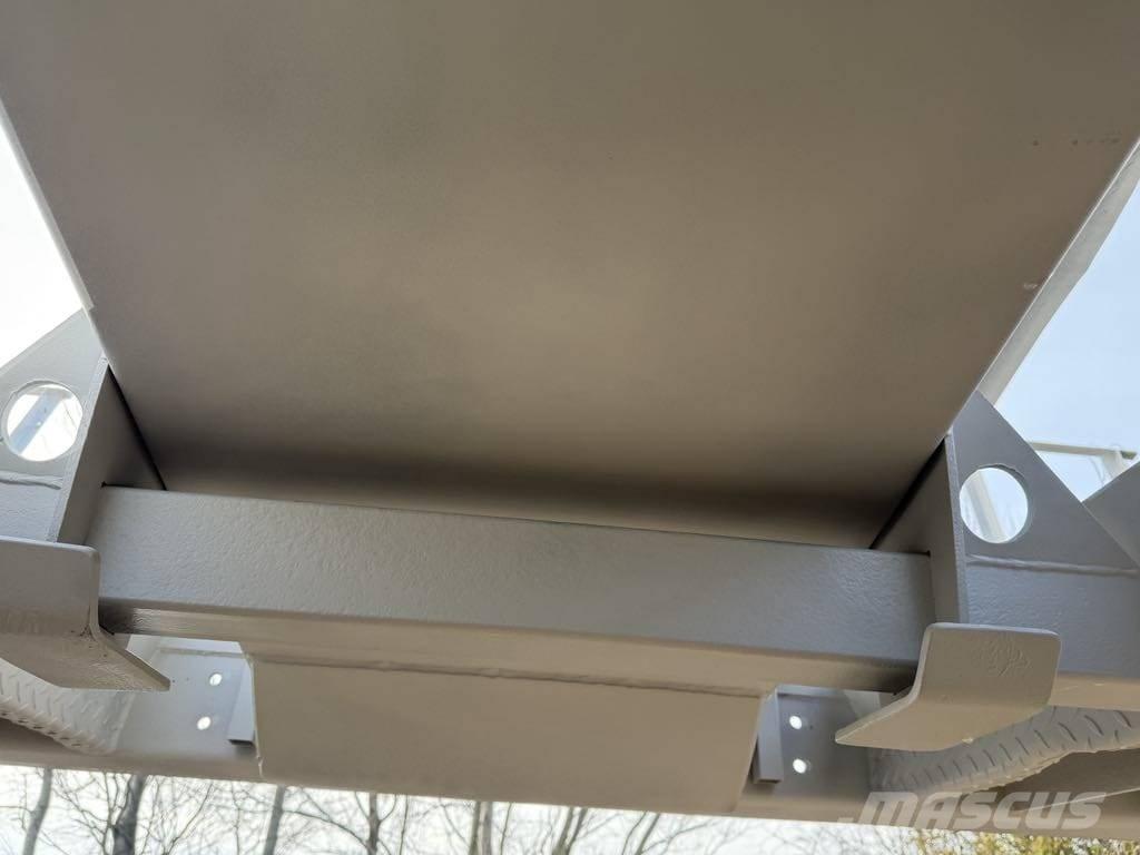 Mercedes-Benz Actros Tovornjaki za prevoz gozdnih strojev