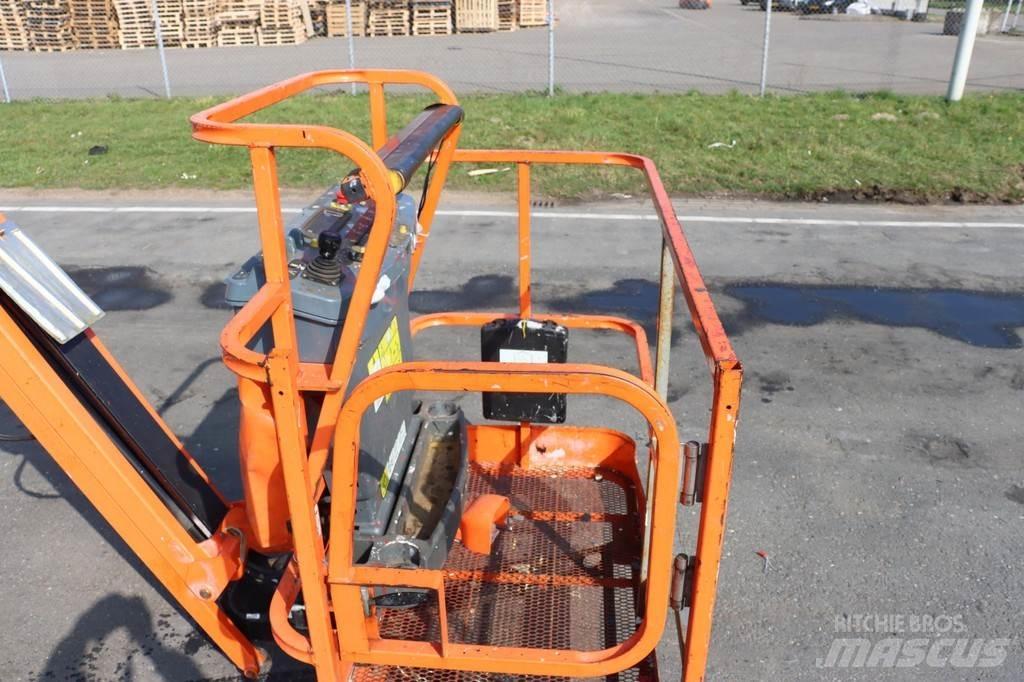 JLG M450AJ Zglobne dvižne ploščadi