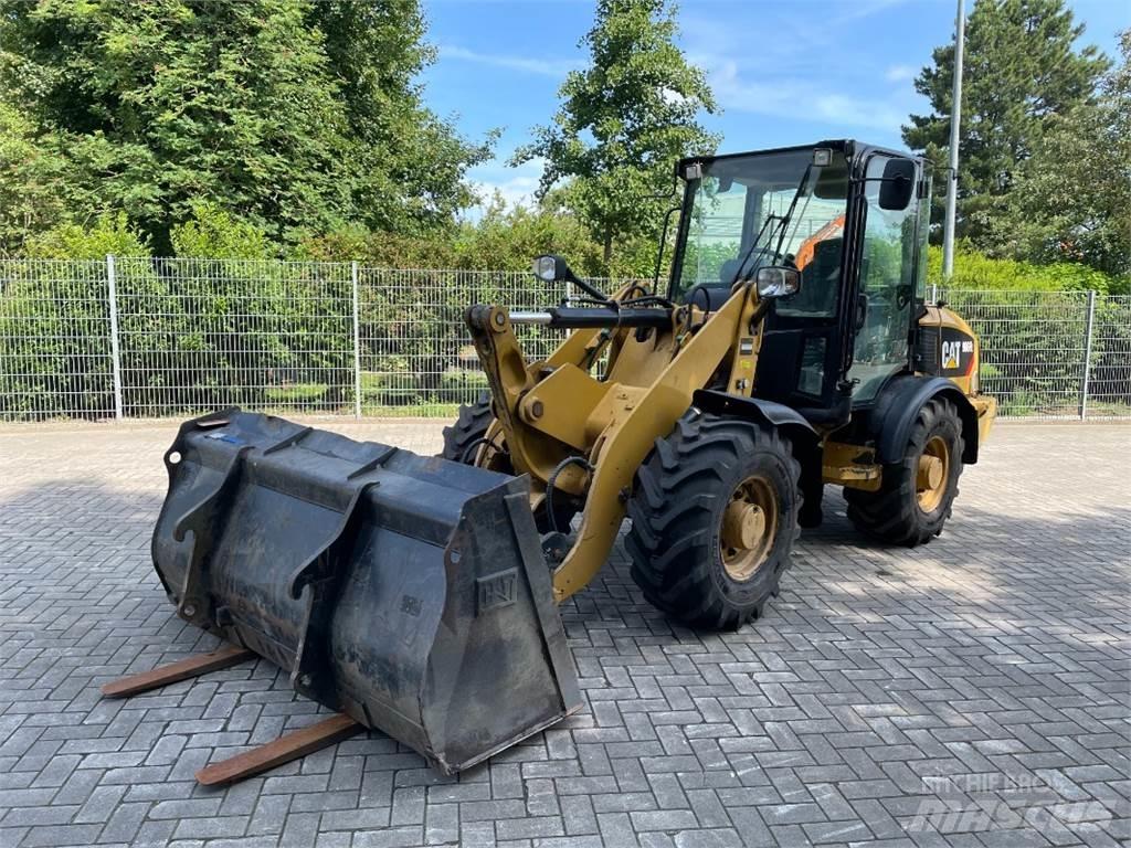 CAT 906H2 Kolesni nakladalci