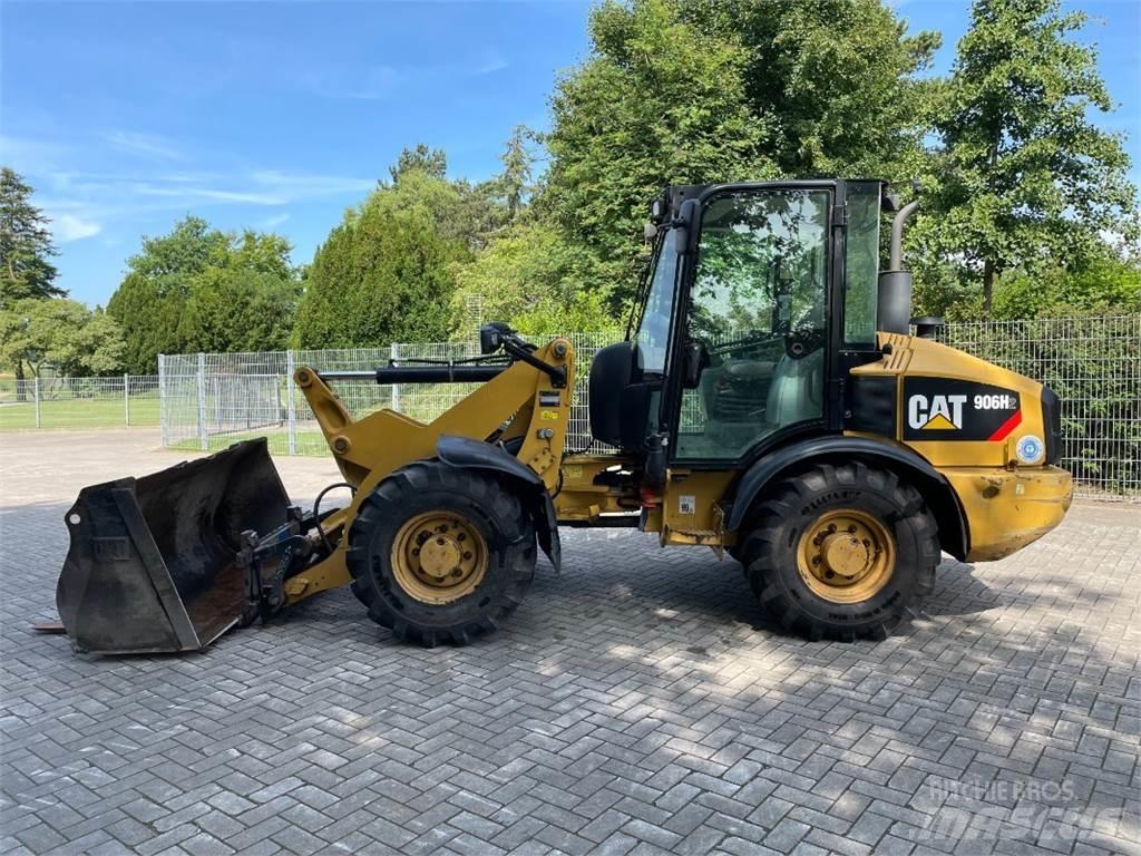 CAT 906H2 Kolesni nakladalci