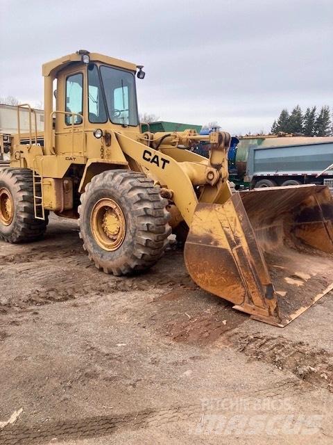 CAT 950 B Kolesni nakladalci