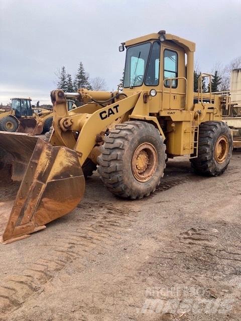 CAT 950 B Kolesni nakladalci
