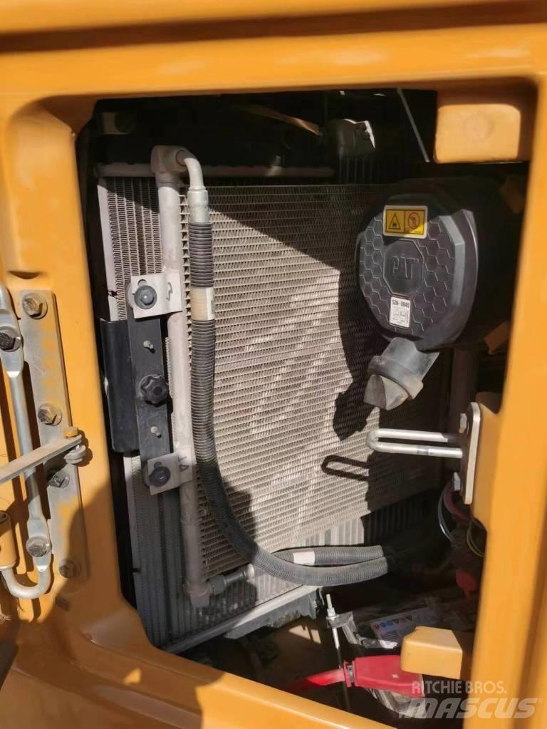 CAT 306 Mini bagri <7t