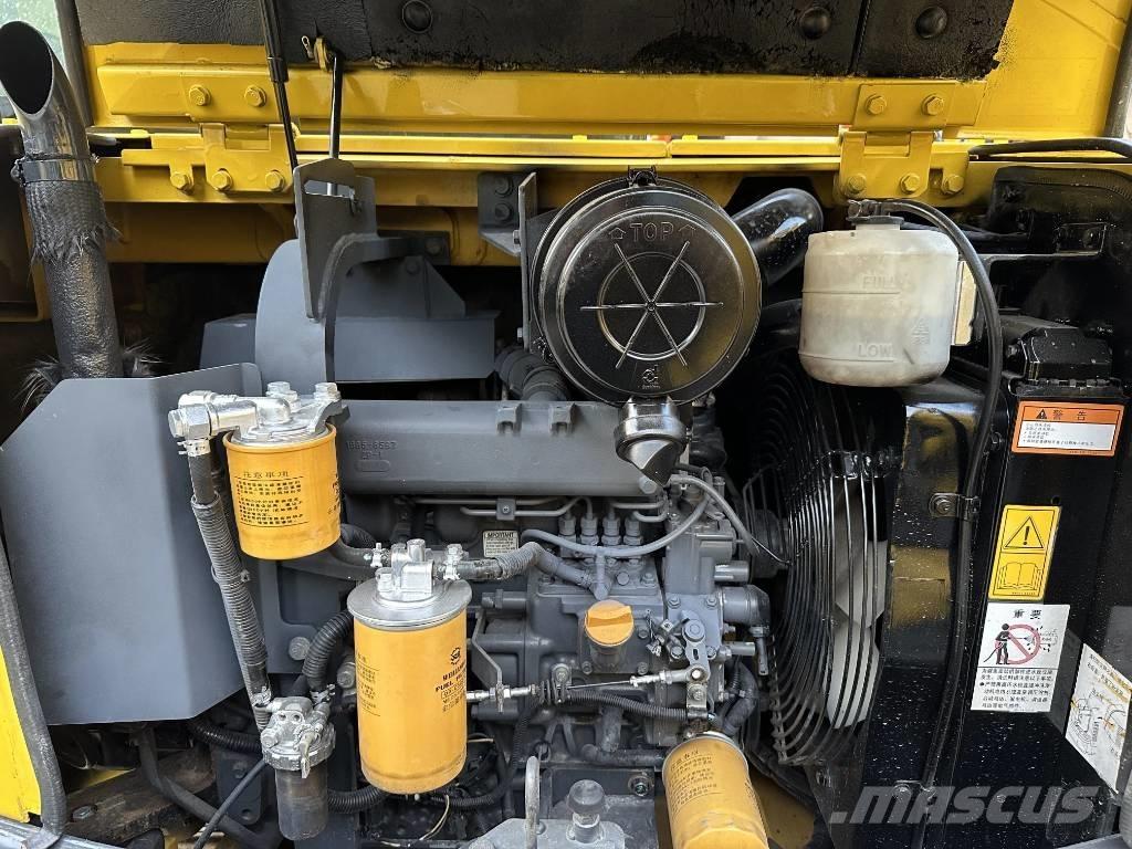 Komatsu PC56-7 Mini bagri <7t
