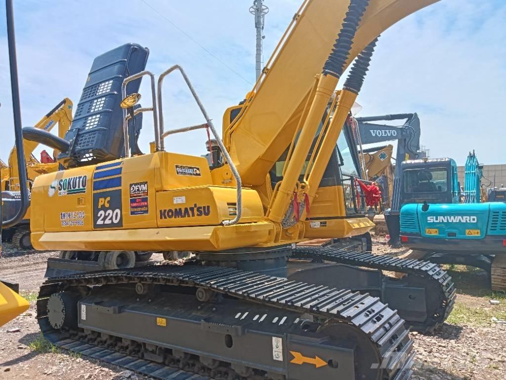 Komatsu PC 220-8 Bagri goseničarji