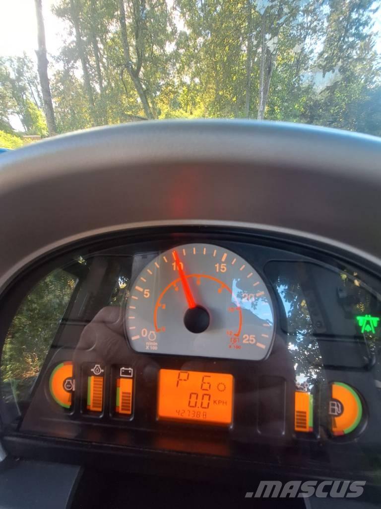 Challenger MT 775 E Traktorji