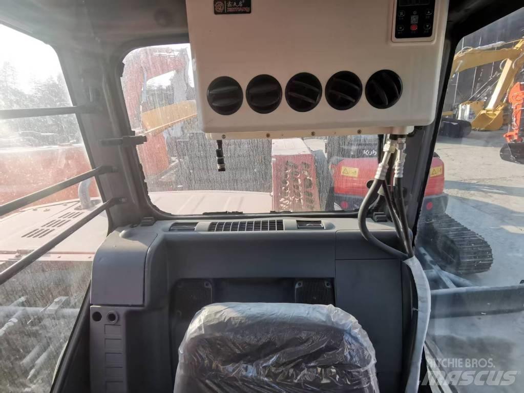 Hitachi ZX 70 Midi bagri 7t – 12t