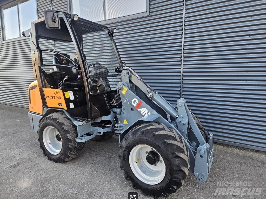 GiANT v452t hd x-tra Mini nakladalci