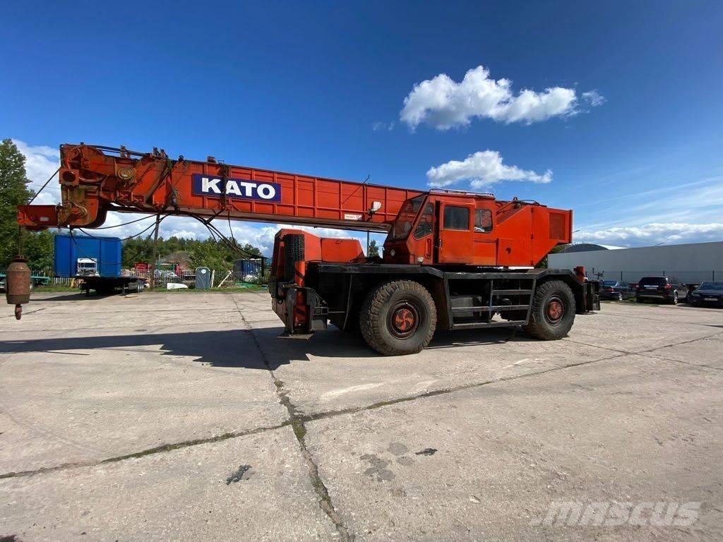 Kato KR 500 Avtodvigala