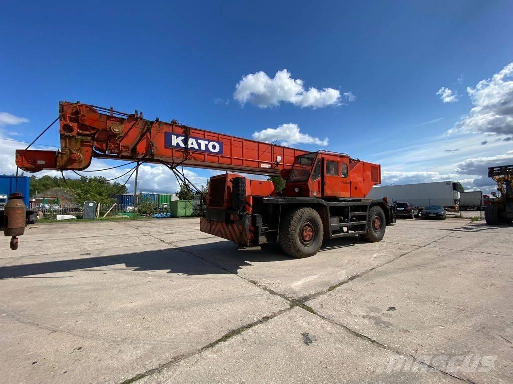 Kato KR 500 Avtodvigala