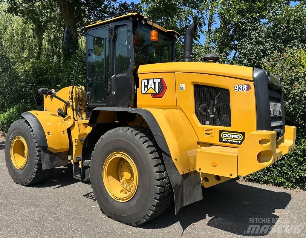 CAT 938 Kolesni nakladalci