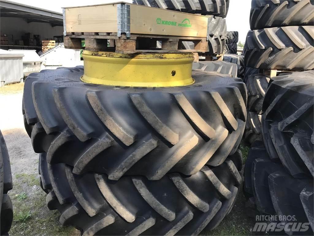 Mitas 680/80R42 Gume, kolesa in platišča