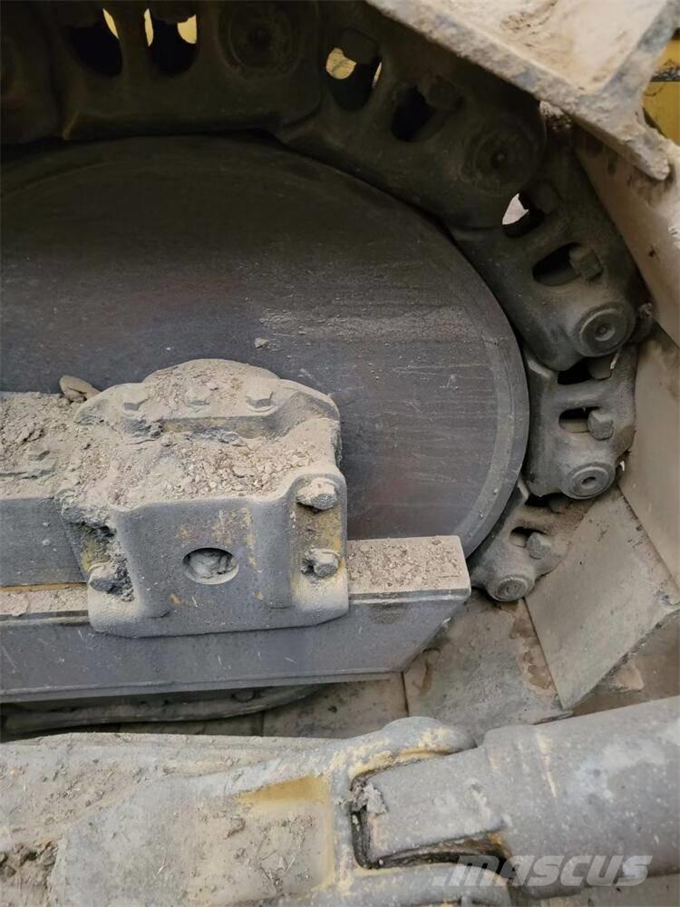 CAT D7G2 Buldožerji goseničarji