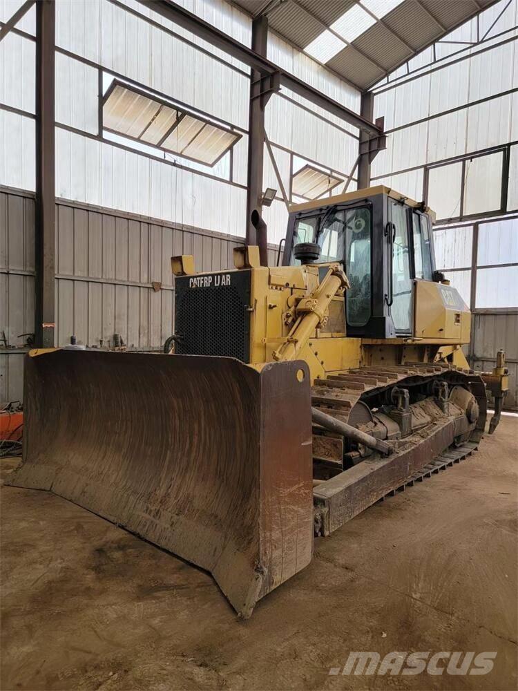 CAT D7G2 Buldožerji goseničarji