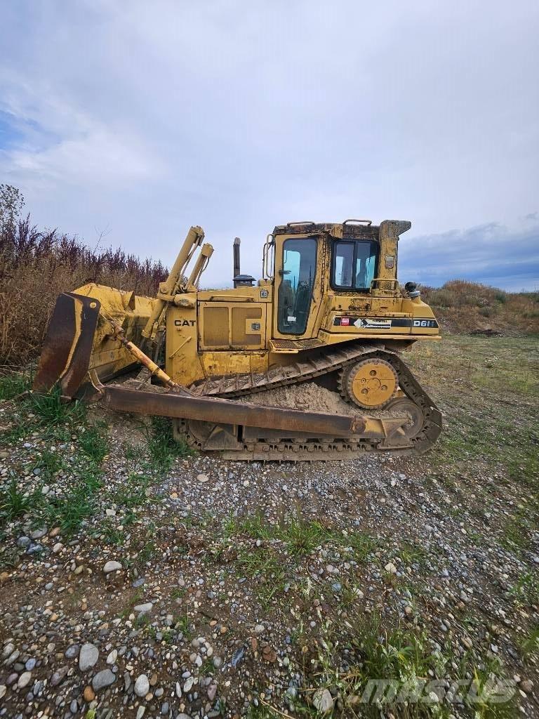 CAT D6h Buldožerji goseničarji