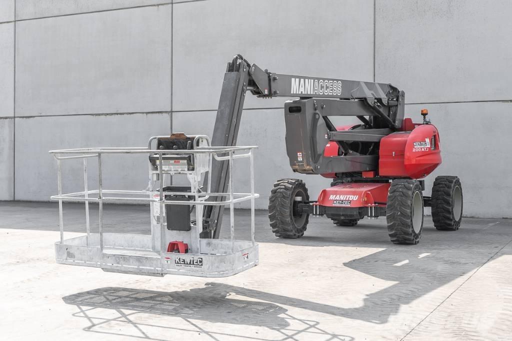Manitou 200 ATJ Zglobne dvižne ploščadi