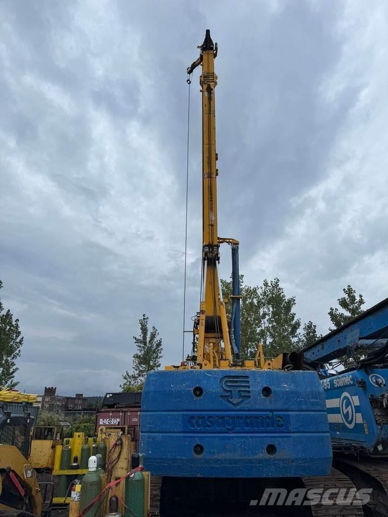 Casagrande B300 Težki vrtalni stroji