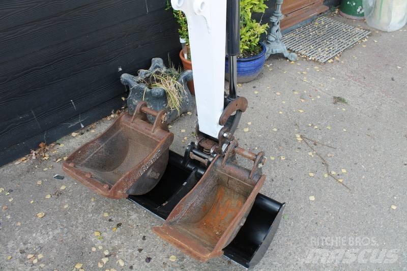 Bobcat E 19 Mini bagri <7t