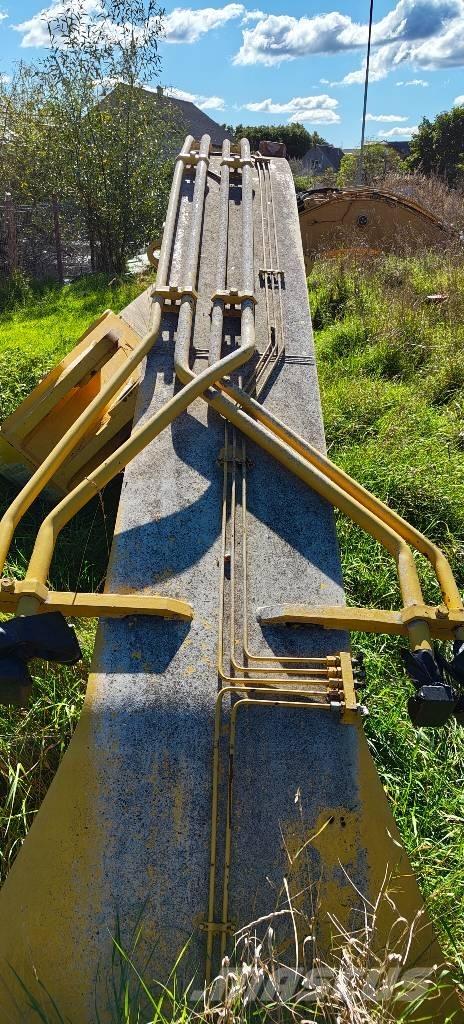 Komatsu PC 600-7K Boom in dipper roke